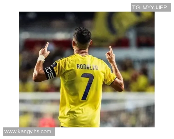 足球明星霸气头像图片展示,尽显球场风采与个人魅力,激励你追逐梦想